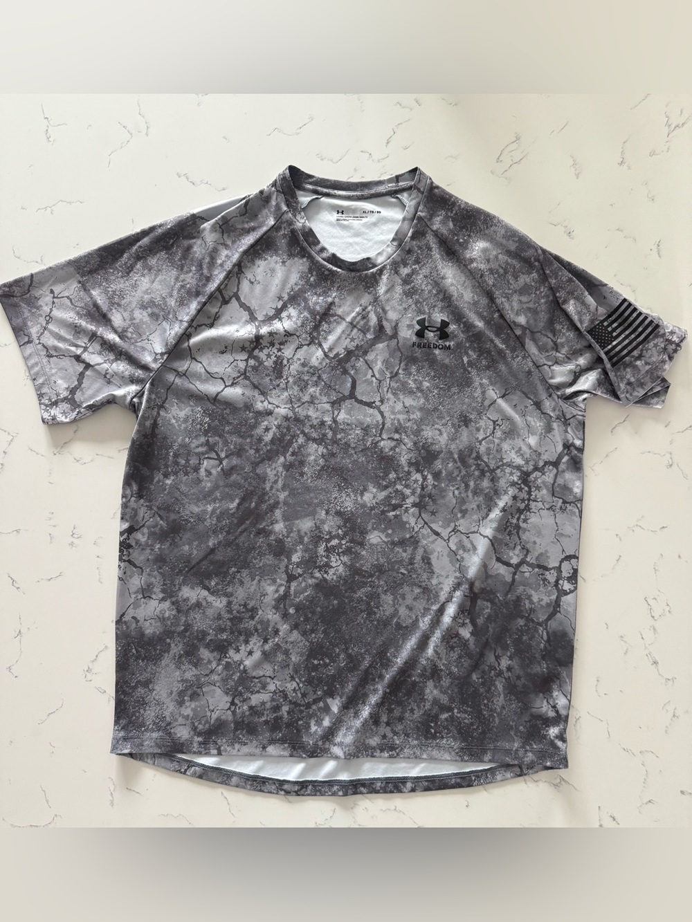 Under armour freedom grey athletic military patriot active tee shirt top men’s